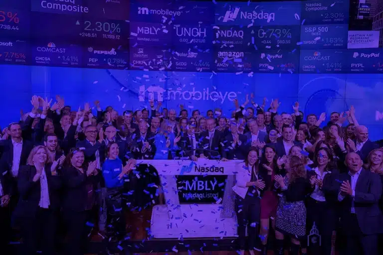 Nasdaq, el mercado mundial de valores, ha anunciado la suspensión del lanzamiento de su servicio de custodia de criptomonedas.